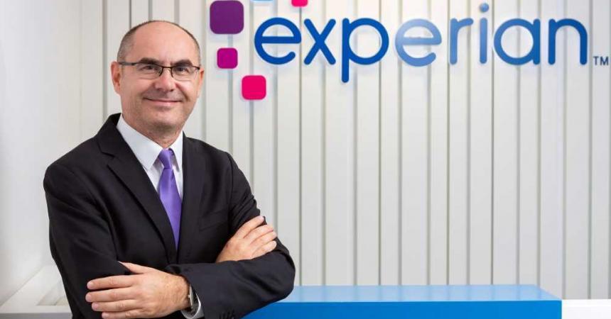 Murat_Ayaz__Experian_T